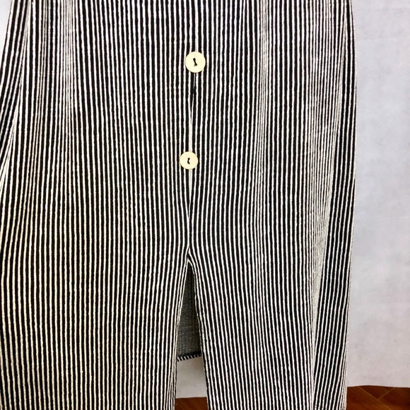 🆕SALE🎉Black & White striped maxi dress - Picture 6 of 8